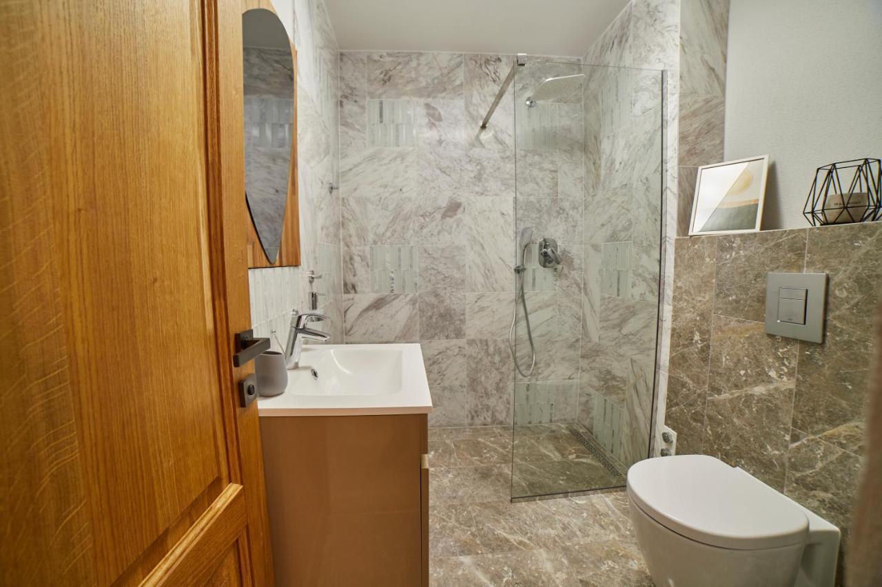 Hotel Casa Piti Braşov Esterno foto