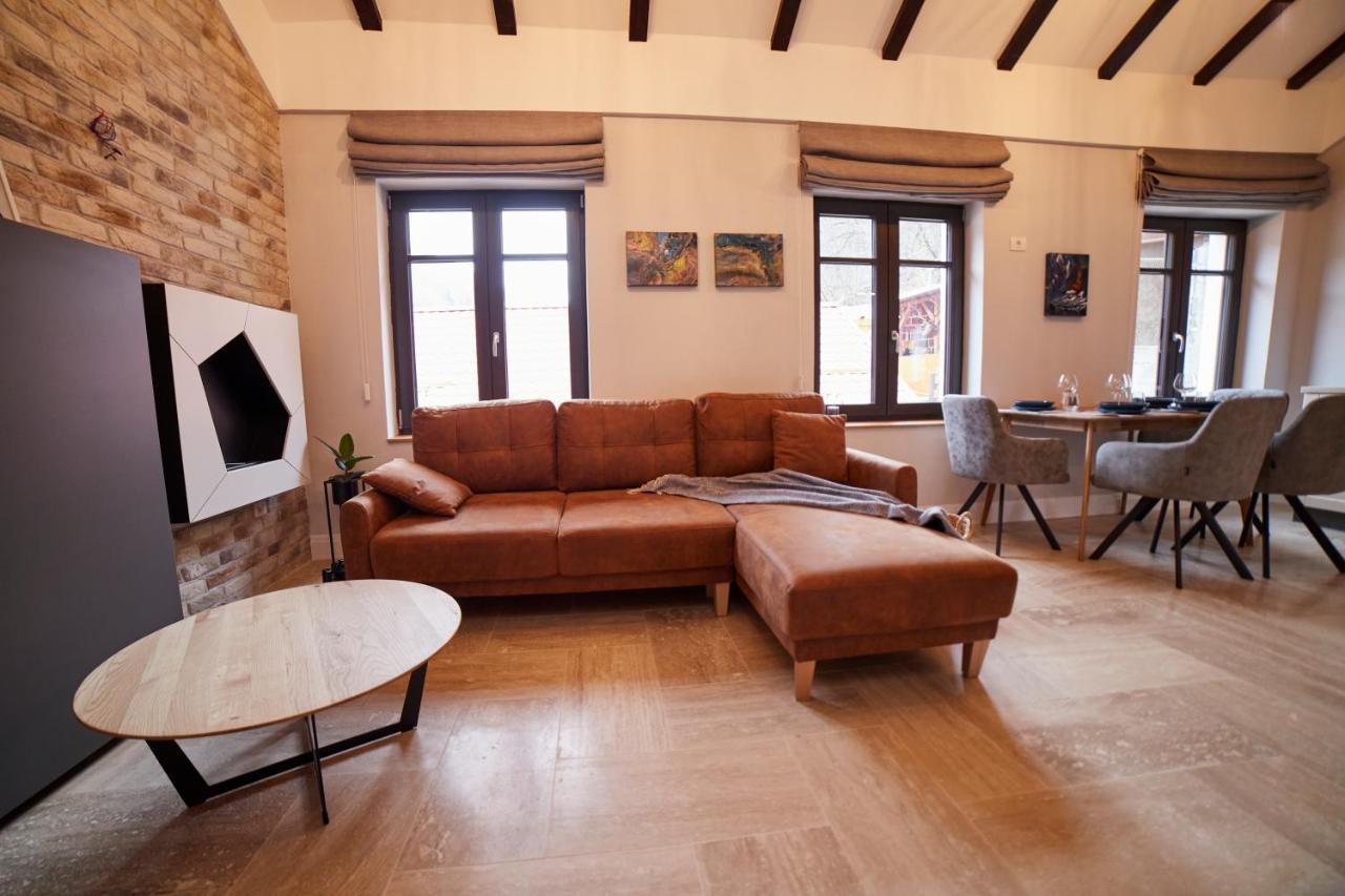 Hotel Casa Piti Braşov Esterno foto