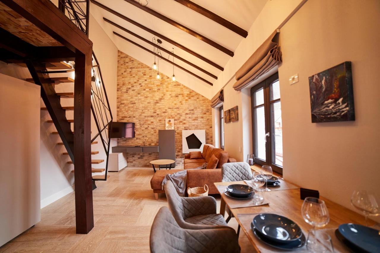 Hotel Casa Piti Braşov Esterno foto