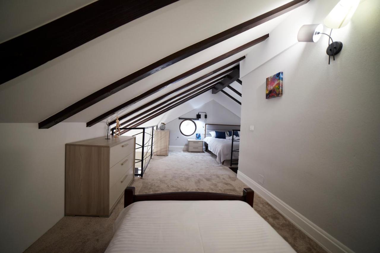 Hotel Casa Piti Braşov Esterno foto