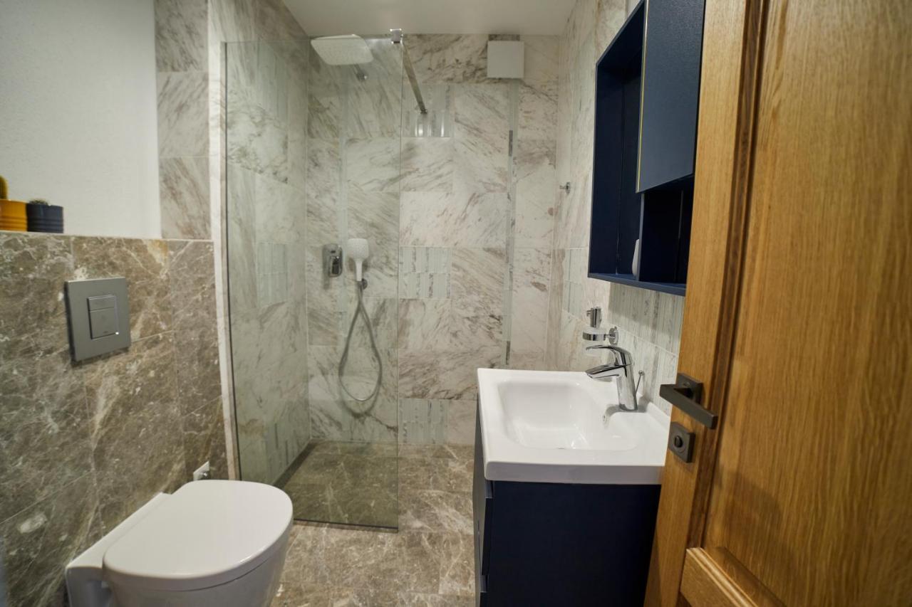 Hotel Casa Piti Braşov Esterno foto