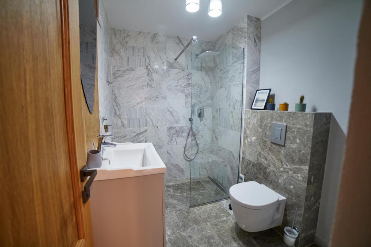 Hotel Casa Piti Braşov Esterno foto