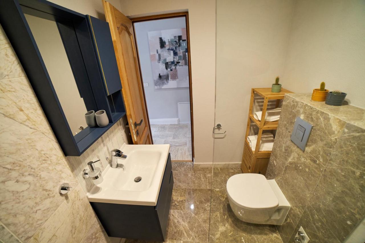 Hotel Casa Piti Braşov Esterno foto